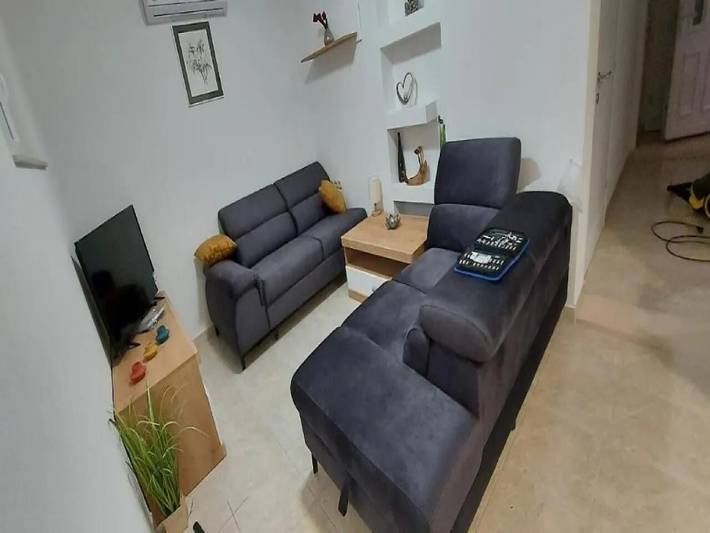 Holiday rental for 9 people, with garden and terrace in Brac