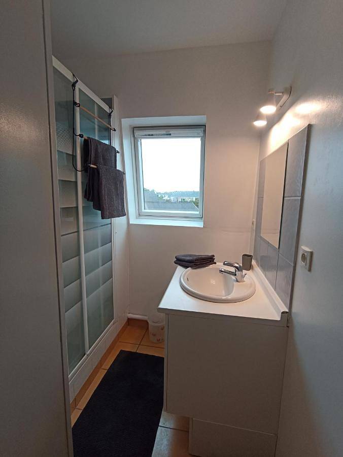 Gîte pour 2 personnes, avec terrasse à Trémuson - 2