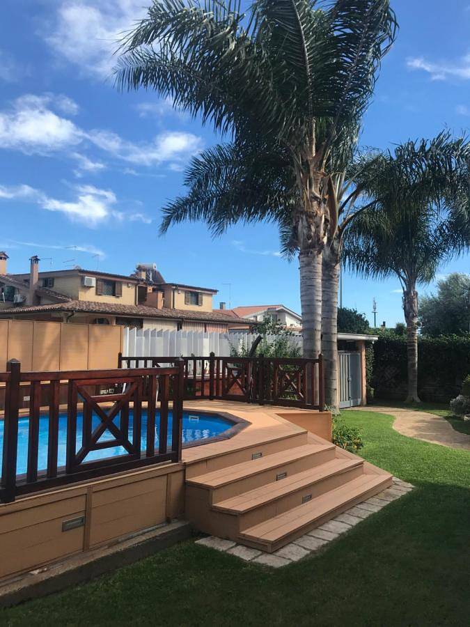 Dom wakacyjny dla 7 osób, z ogród i jacuzzi oraz basen, Dla rodziny w Ladispoli