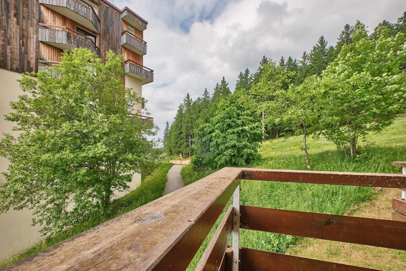 Apartamento entero, Apartamento 'Prapoutel Pied Des Pistes' con vistas a la montaña y balcón in Prapoutel, Les Adrets