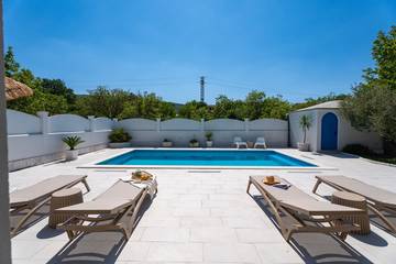 Villa pour 6 Personnes dans Tugare, Dalmatie continentale, Photo 2