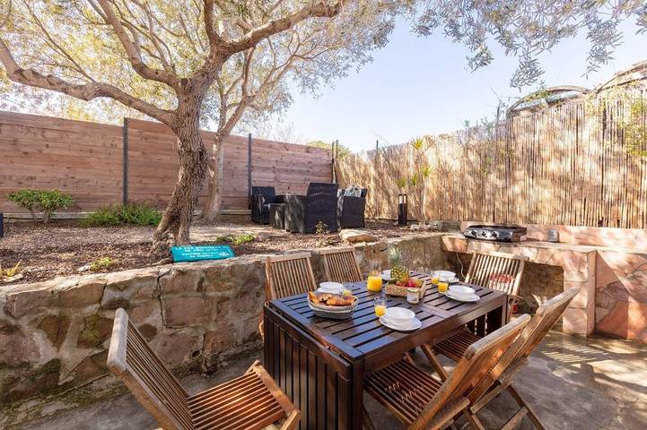 Villa für 8 Personen, mit Terrasse und Garten in La Madrague