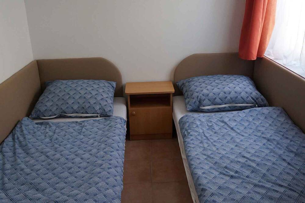 Ganze Wohnung, Ferienwohnung mit Klimaanlage und Wlan in Balatonvilagos, Plattensee nordufer