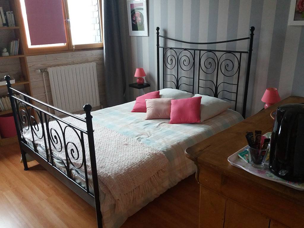 Chambres d'hôtes "Liorzh-Bihan" - B&B - Chambre Gwez in Treffléan, Parc naturel régional du Golfe du Morbihan