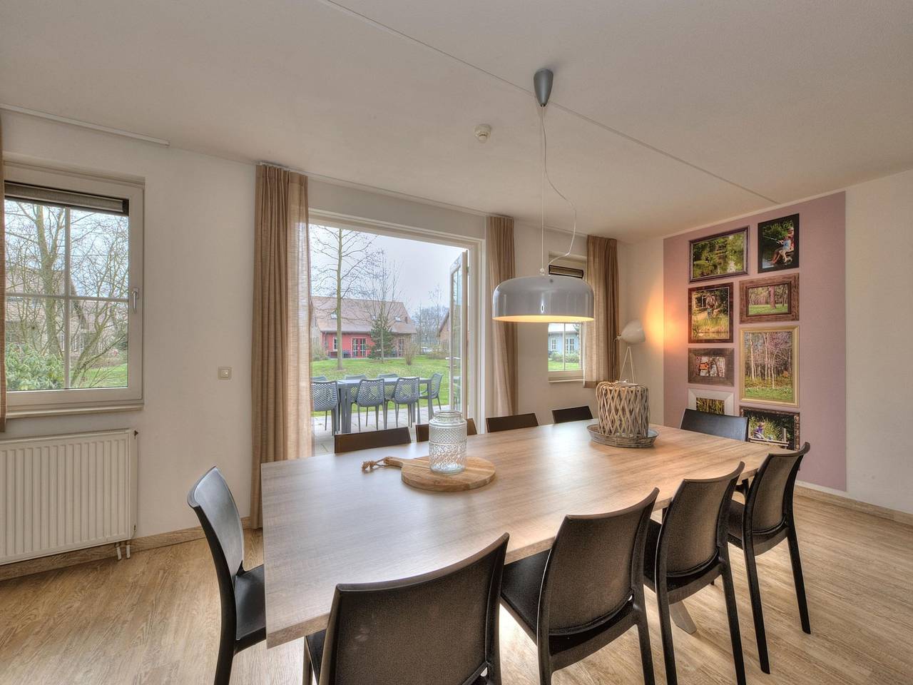 Luxurious villa with whirlpool and dishwasher near a reserve in Weert, Limburg (Niederlande)