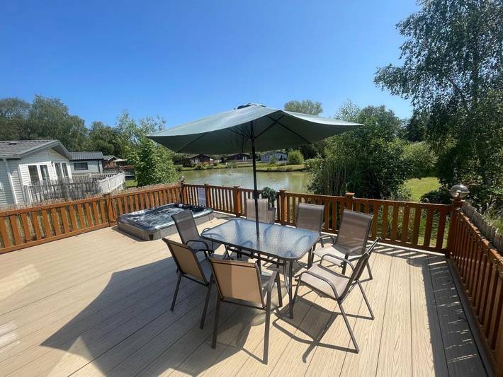 Holiday home for 8 people, with sauna and hot tub as well as balcony and pool - 1