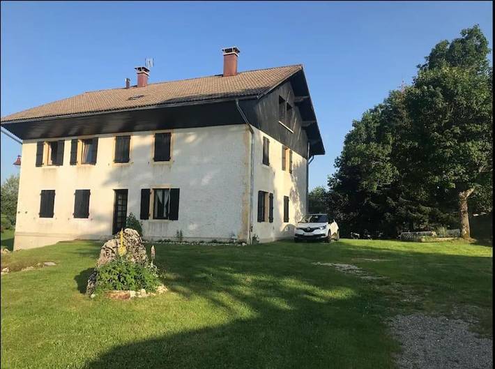 Gîte pour 2 personnes, avec Jardin dans Station de Monts Jura - 4
