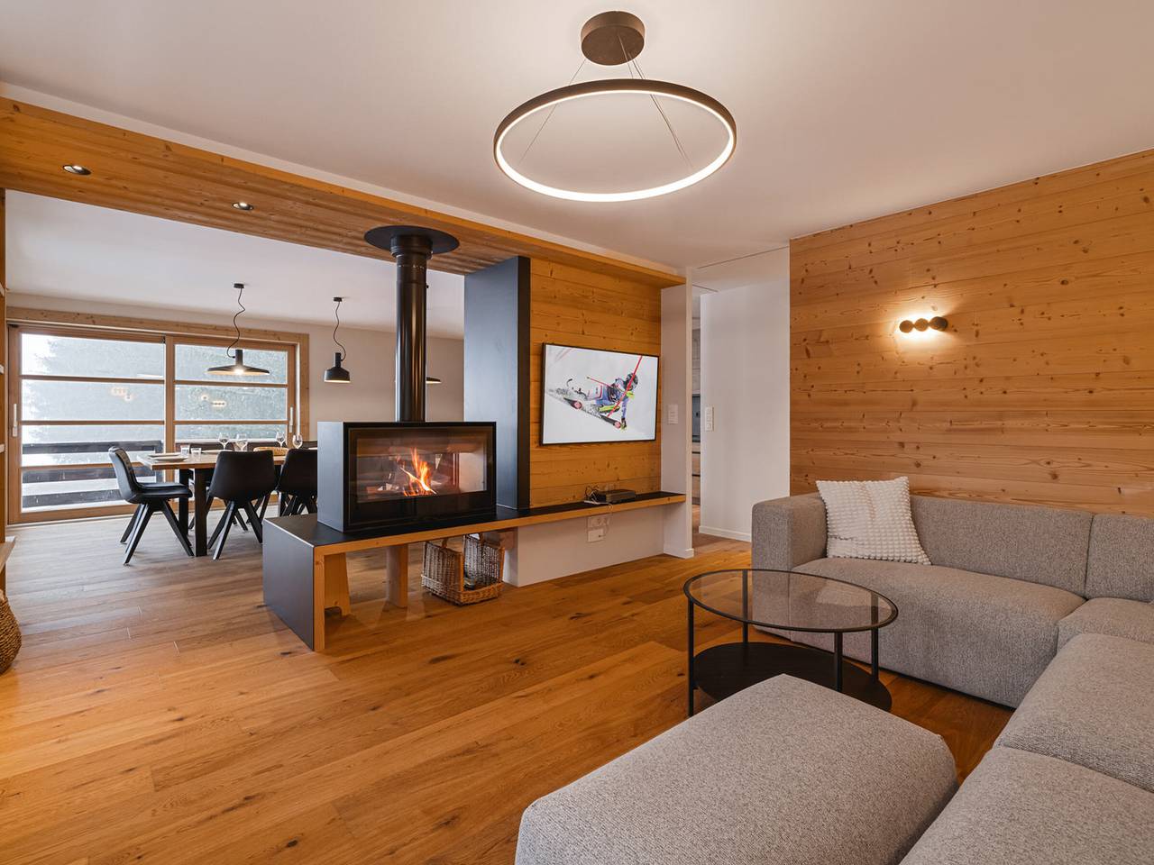 Chalet renovado con acceso directo a pistas, gran jardín y estacionamiento in Le Monêtier-les-Bains, Serre Chevalier