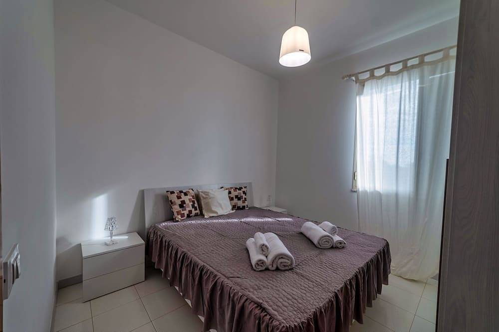 400 m vom mit der blauen Flagge ausgezeichneten Strand entfernt Minischwimmbad in Porto Palo, Agrigento Provinz