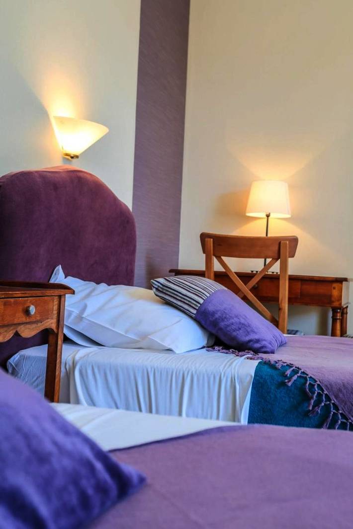 Gîte pour 5 personnes, avec piscine et vue dans Lac d'Uby - 4