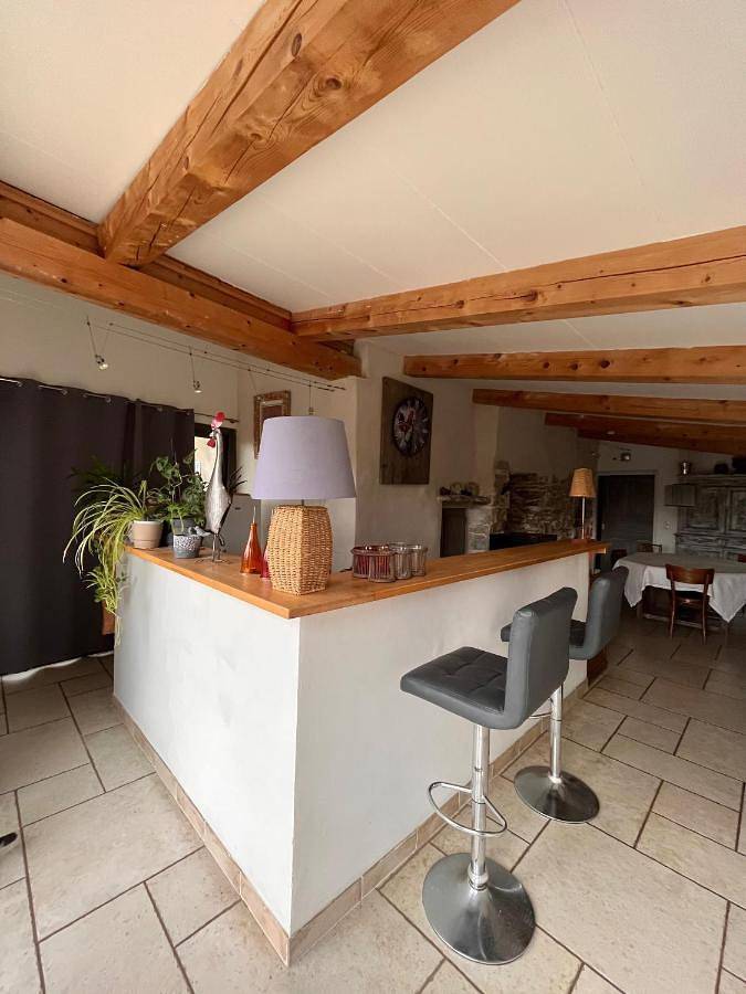 Location de vacances pour 4 personnes, avec jardin et vue à Rogue