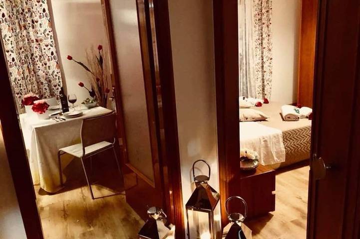 Ganze Wohnung, Kurs 126 Gästehaus<br><br>Corso Vittorio Emanuele 126 - Salerno Centro in Salerno, Tyrrhenische Küste Kampanien