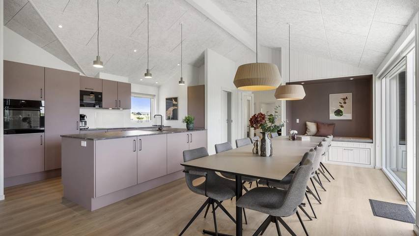 Sommerhus ved Skåstrup Strand med spa og sauna in Skåstrup Strand, Lillebælt
