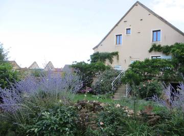 Gîte pour 4 personnes, avec jardin et balcon à Bonnay