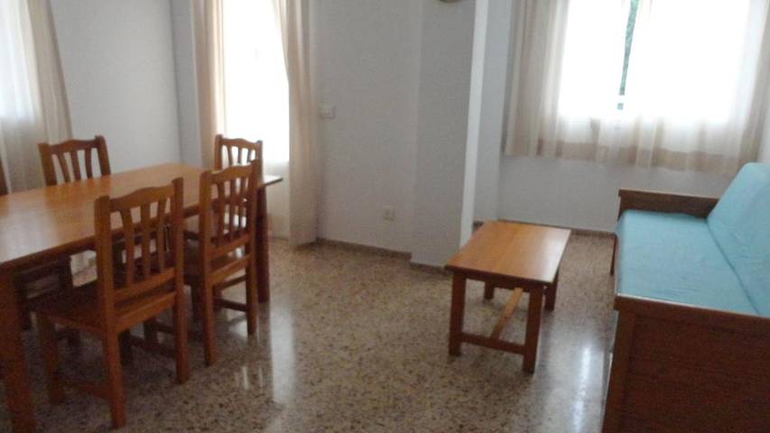 Gîte pour 5 personnes, avec terrasse à Cala Llonga - 2