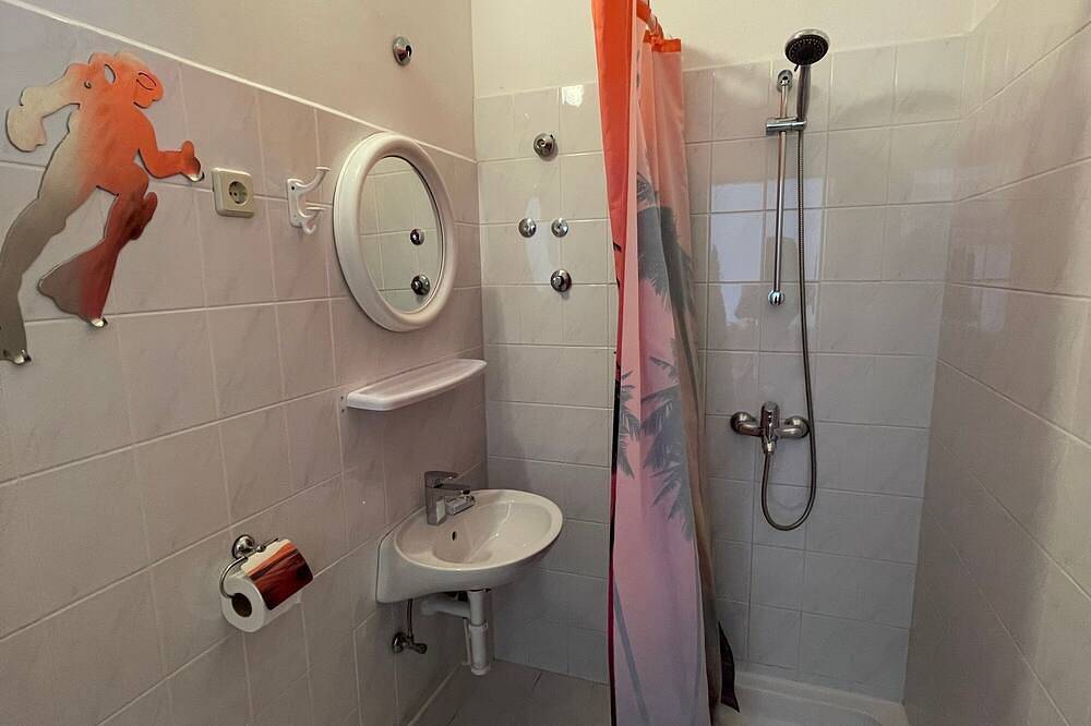 Ganze Wohnung, 1-Zimmer-Ferienwohnung am Strand Zuljana, Peljesac in Žuljana, Dubrovnik-Neretva