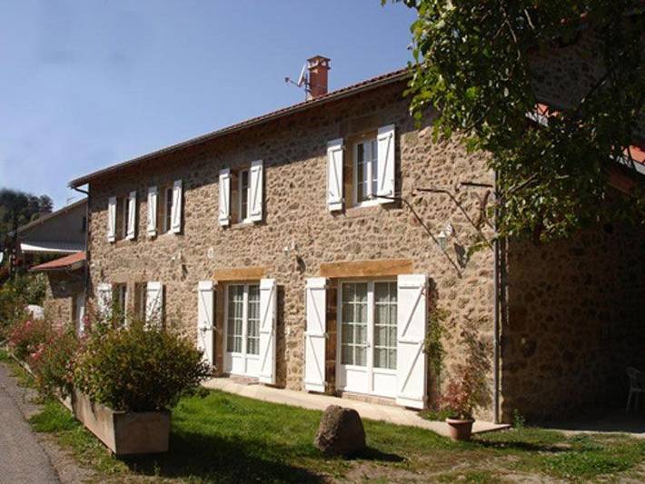 Location de vacances pour 4 personnes, avec jardin et terrasse à Auzits