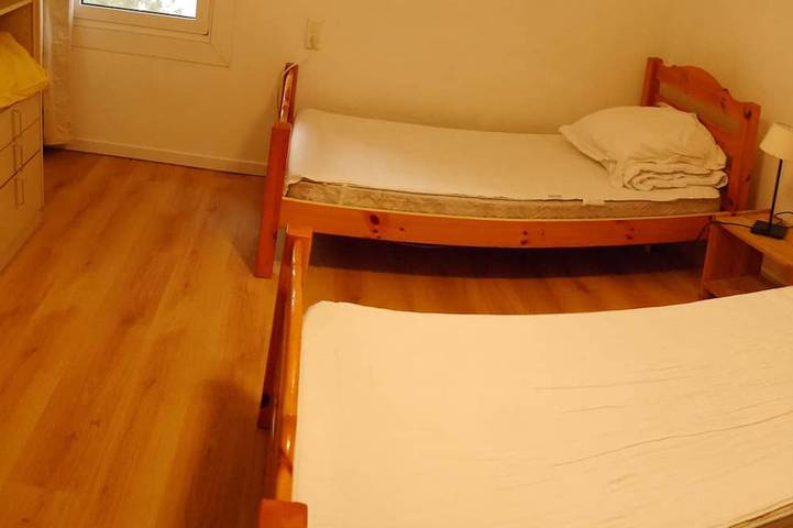 Gîte pour 6 personnes, avec terrasse ainsi que jardin et piscine à Villelongue-de-la-Salanque - 4