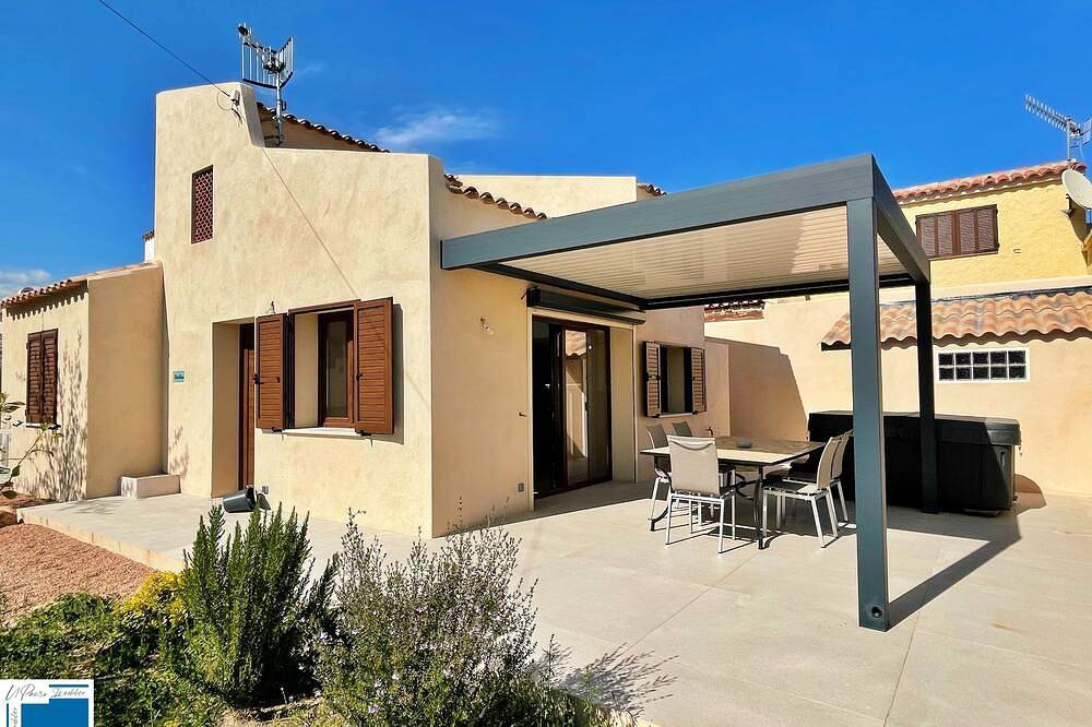 Villa Climatisee Corse du Sud 8 persons, 4 Bedrooms 150 meters from the beach in San Ciprianu, Lecci