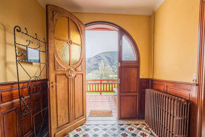 Chalet para 15 personas, con jardín y balcón - 1