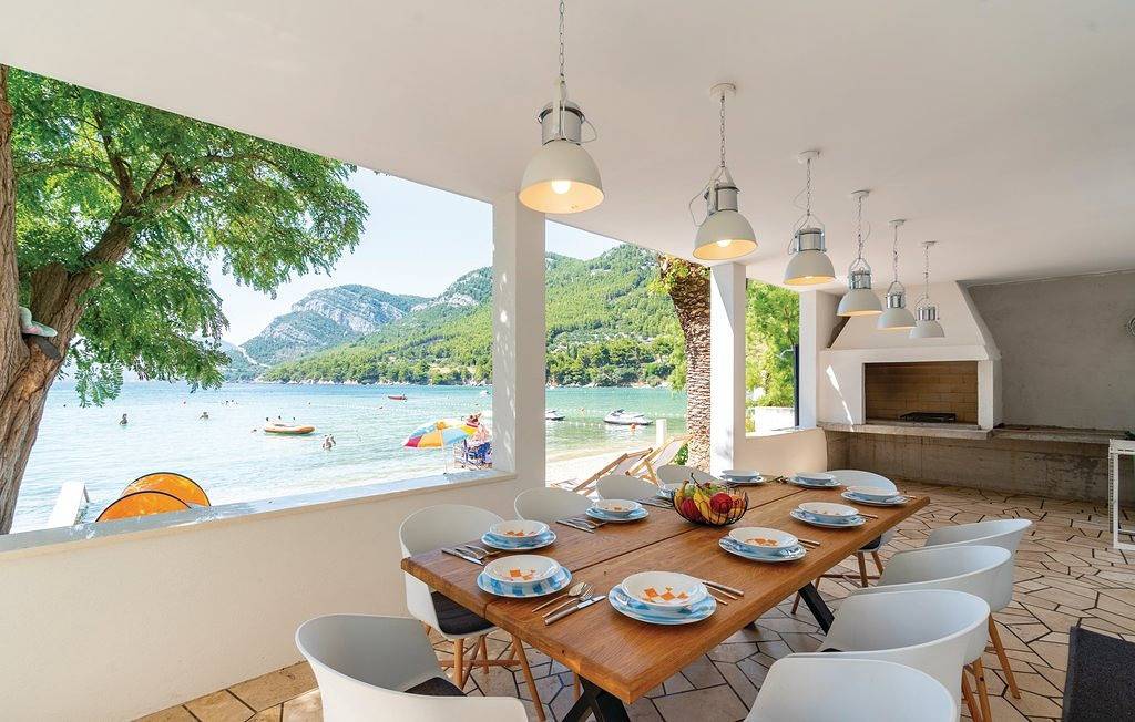 Villa Estera by Villas Guide in Žuljana, Penisola di Sabbioncello