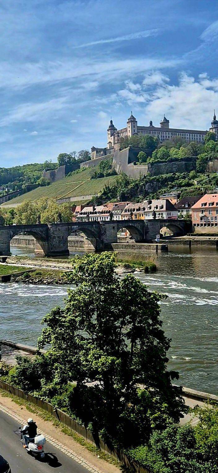 Apartamento vacacional entero, Flat "Fortress view" in Wurzburgo, Región Viticola de Franconia