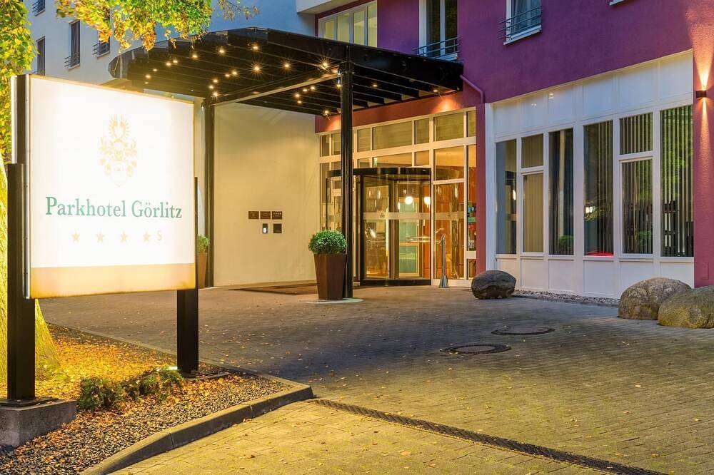 Parkhotel Zweibettzimmer Standard - Parkhotel Görlitz****S in Görlitz, Oberlausitz-Niederschlesien