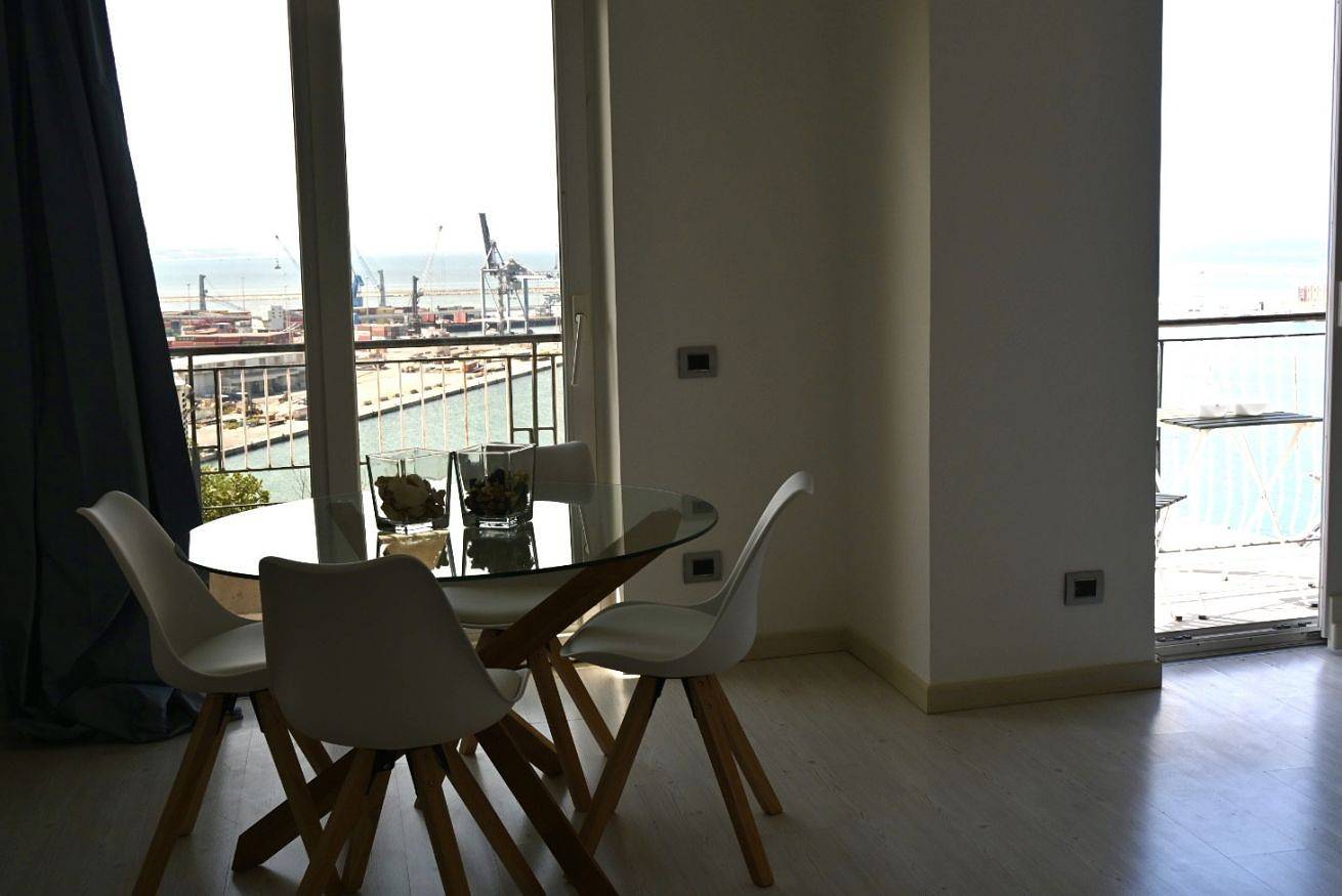 Ganze Wohnung, A40 - Ancona, elegant two-room apartment with a view in Ancona, Ancona Provinz