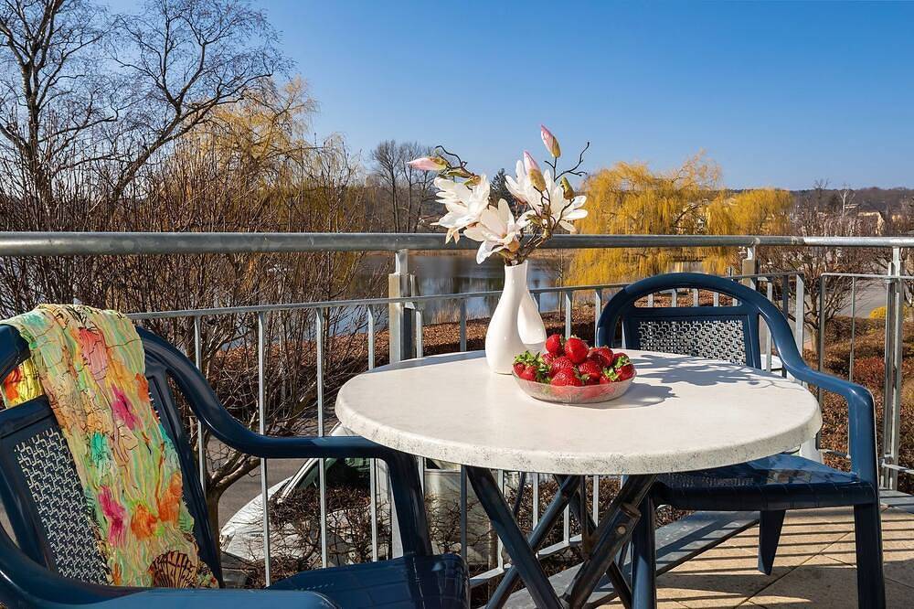 Appartement entier, Vacation apartment with sunny balcony and view of Lake Schloon in beach location - in Bansin, Heringsdorf