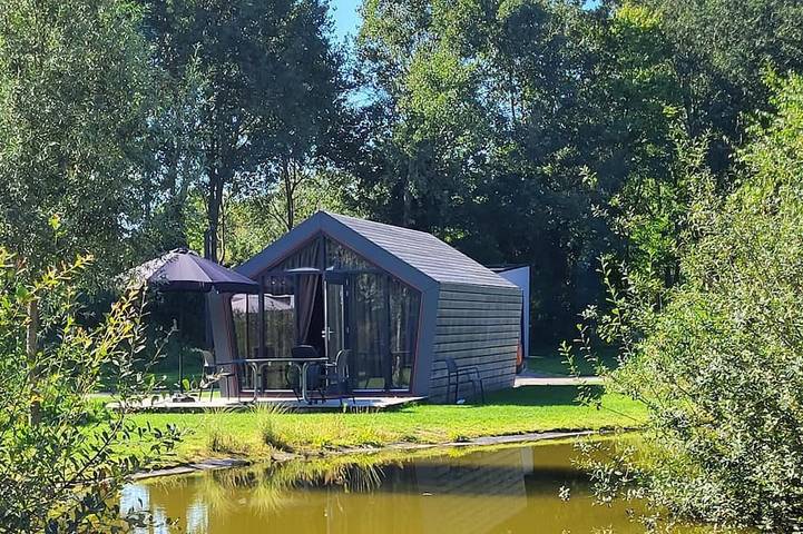 Ferienhaus für 4 Personen, mit Balkon und Garten in IJhorst