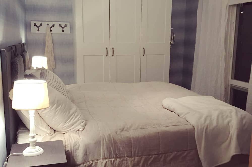 Great house with luxorious outdoor hot tub. Located in beautiful Saltsjöbaden. in Nacka, Schwedische Ostsee