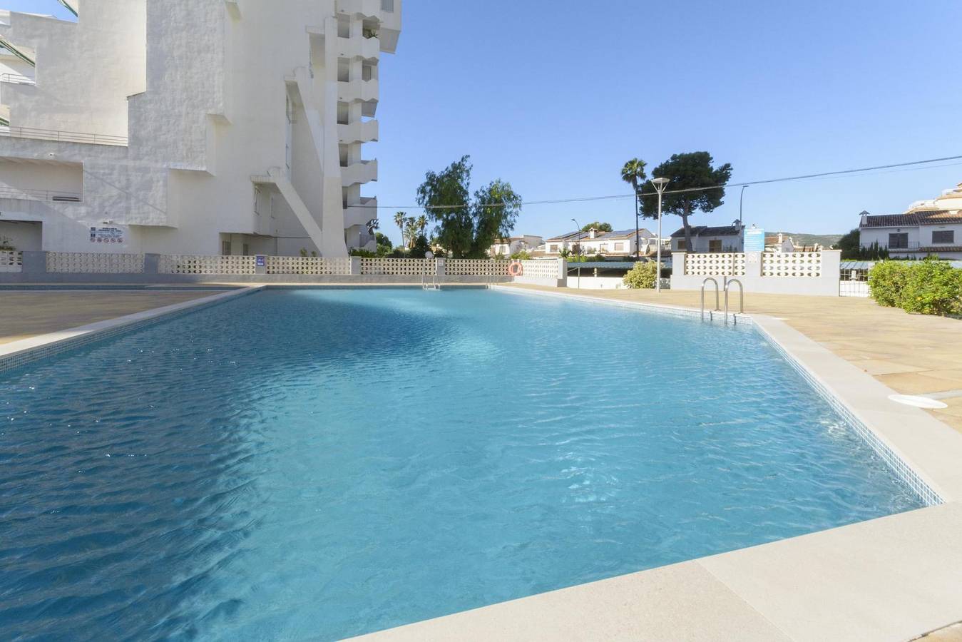 Geheel vakantieappartement, Casa Do Brasil - Cozy apartment with shared pool and free Wi-Fi in Playa de Gandía, Costa de Valencia