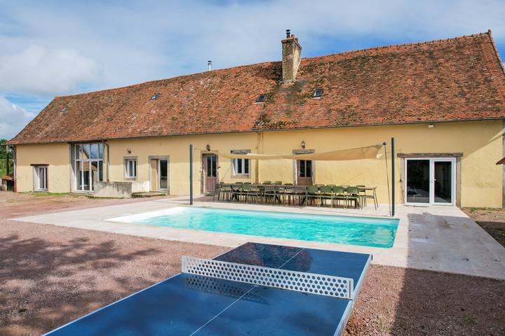 Villa pour 30 personnes, avec jardin et terrasse, animaux acceptés en Auvergne - 4