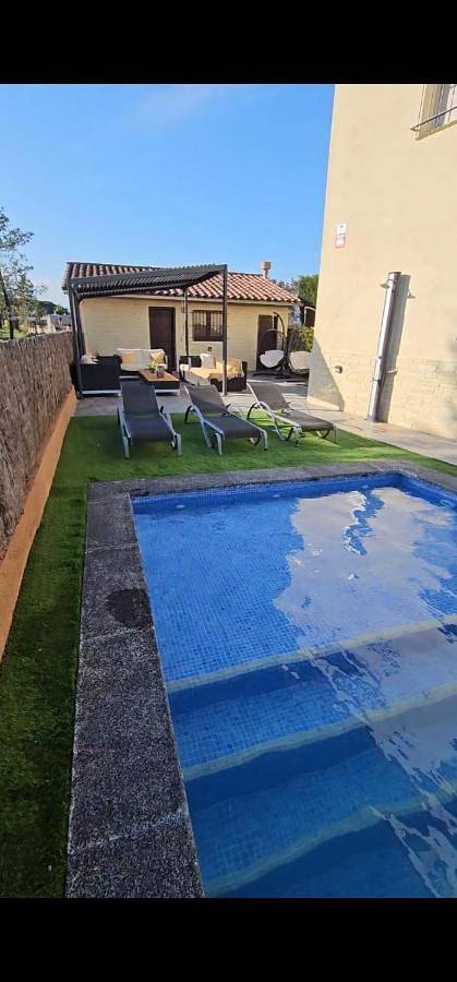 Location de vacances pour 10 personnes, avec Balcon et Jacuzzi ainsi que Terrasse et Jardin à Santa Coloma de Farners - 4