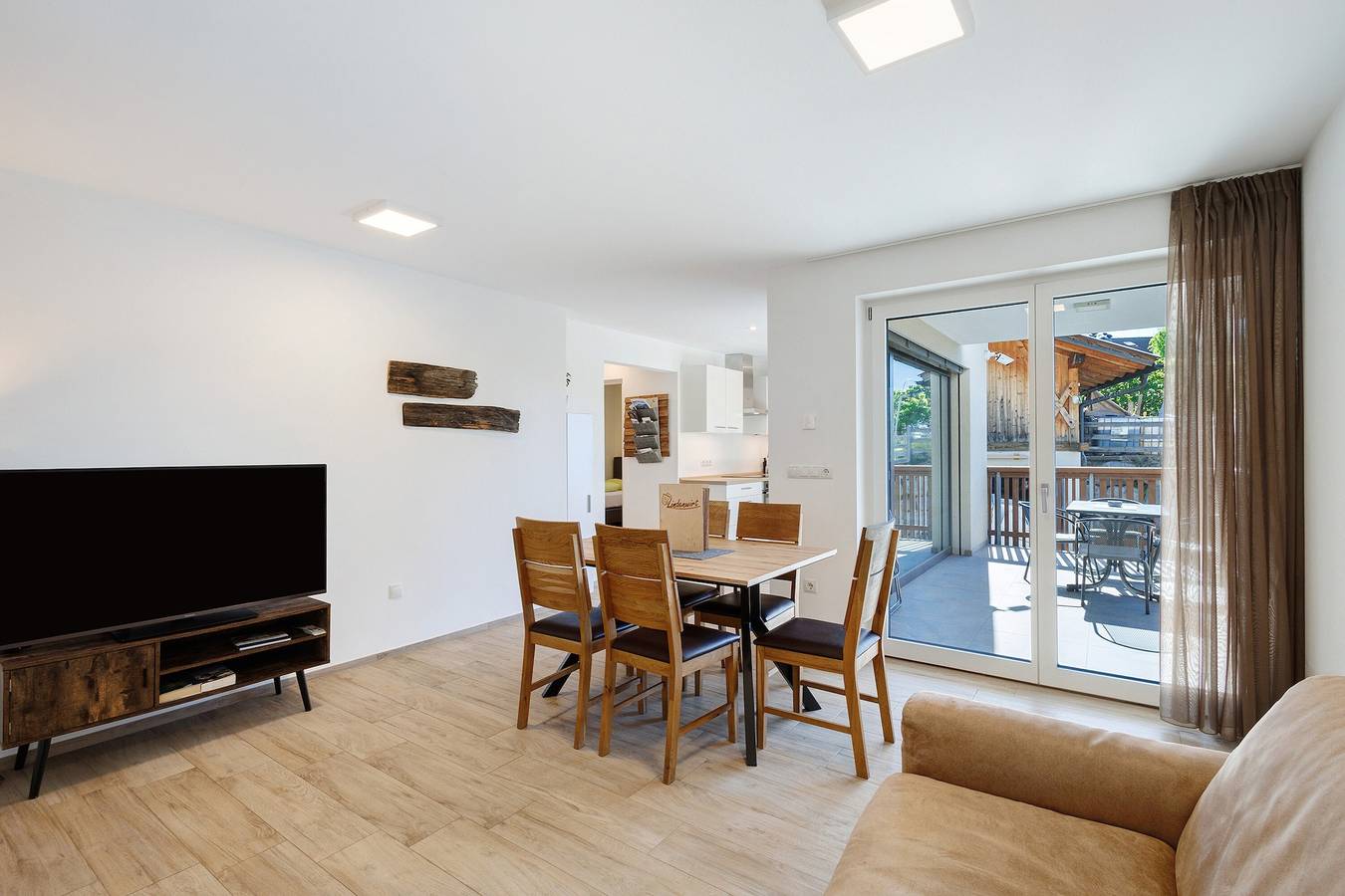 Ganze Wohnung, Apartment 'Zum Lindenwirt Al Tiglio' mit Gemeinschaftsgarten, Balkon und Wlan in Aicha, Natz-Schabs