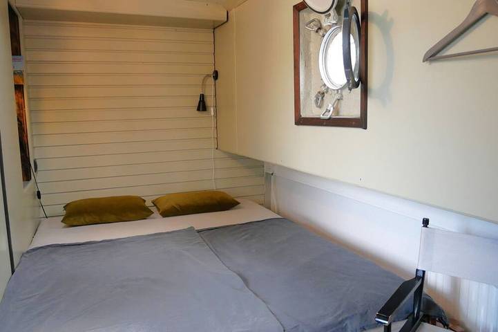 Hausboot für 2 Personen, mit Terrasse in Stralsund - 3