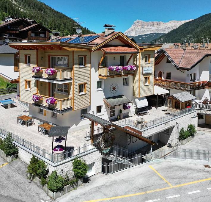 Ferienwohnung für 5 Personen, mit Ausblick und Sauna sowie Terrasse in Corvara in Badia - 4