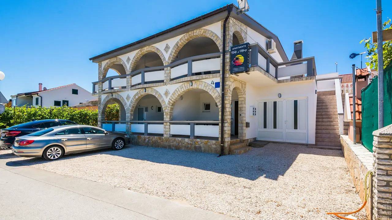 Appartamento vacanze a Vir a partire da 113€ a notte