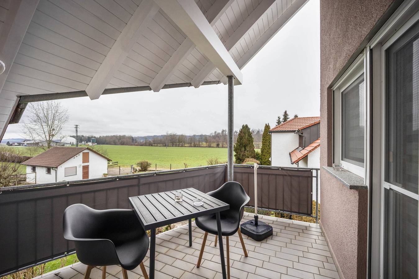Ganze Wohnung, "Ferienwohnung im Grünen" mit Bergblick, Balkon und Wlan in Region Bodensee-Oberschwaben