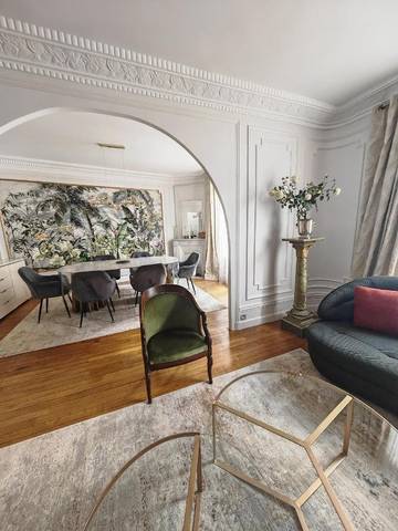 Ferienwohnung für 6 Personen, mit Seeblick und Ausblick in Paris