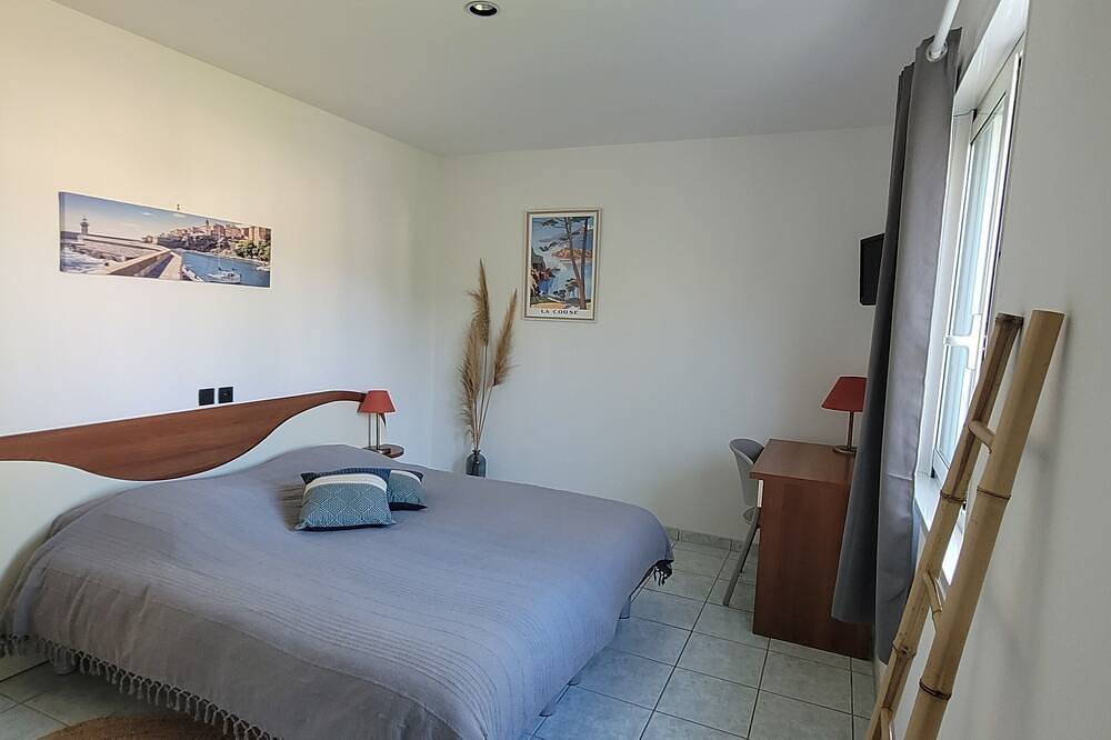 Villas Maristella, spacious and comfortable Oriente 2 steps from the beach! in Aregno, Calvi und Umgebung