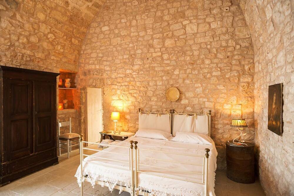 Masseria Le Cerase – An Apulian Masseria for 10 People in Conversano, Province de Bari