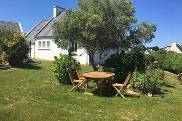 Gîte pour 7 personnes, avec jardin dans Plage de Primel