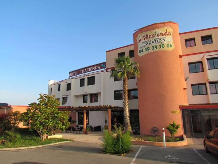 Hôtel pour 4 personnes, avec Terrasse et Jardin à Châteauneuf-les-Martigues