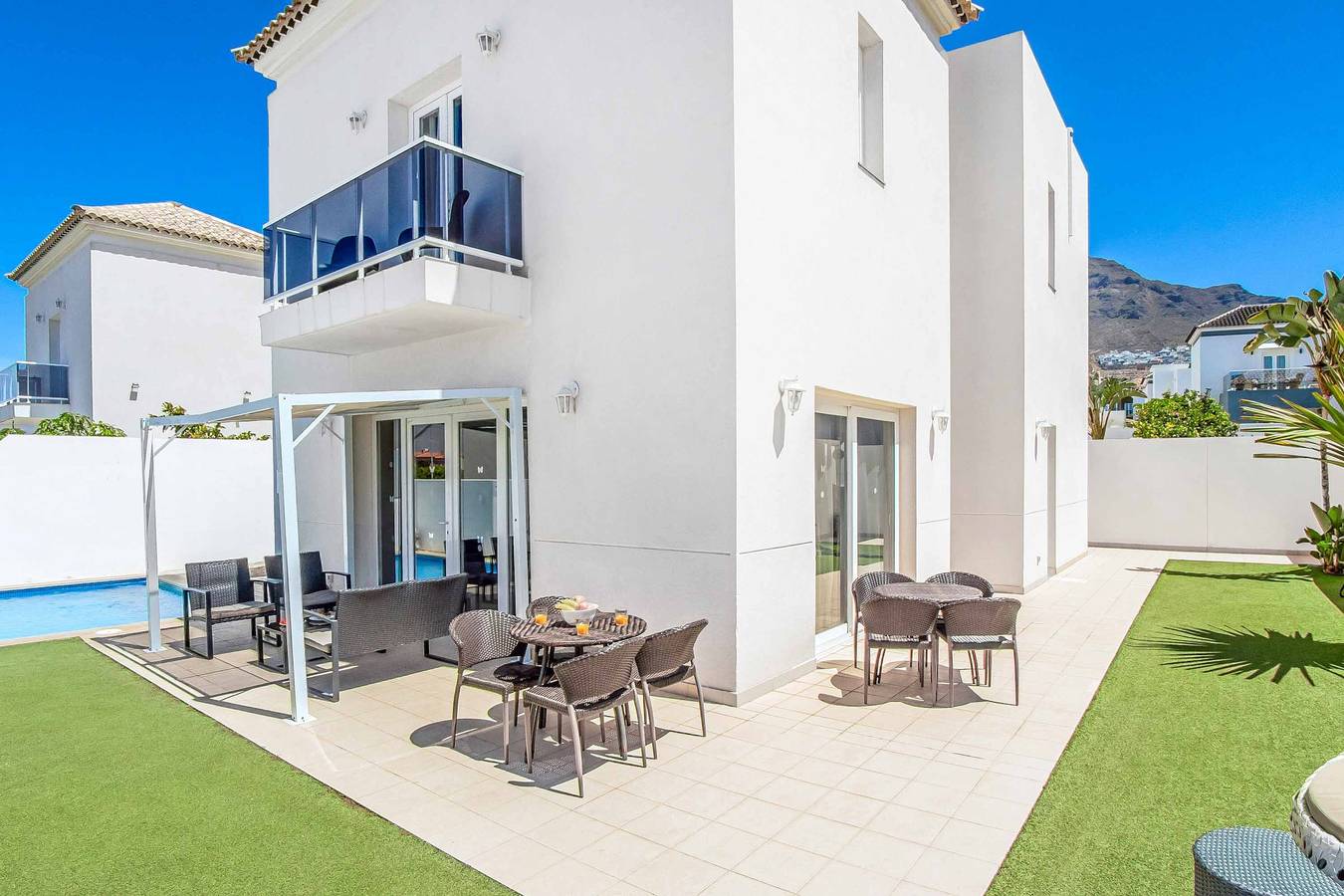 Villa für 8 Personen mit Balkon in Miraverde, Adeje