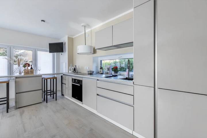 Ganze Wohnung, Ferienwohnung "Uhse Delux Mit Loft" mit privater Terrasse, privatem Garten und WLAN in Heide, Heide und Umgebung