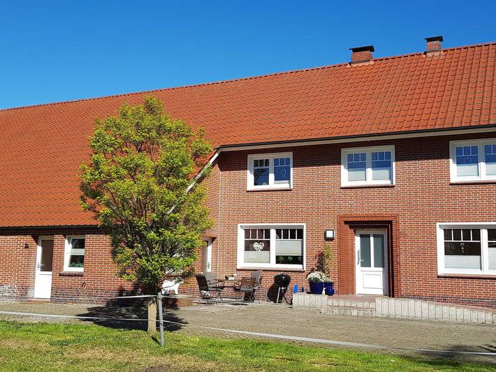 Bauernhaus für 5 Personen, mit Terrasse und Garten, kinderfreundlich in Leer - 2