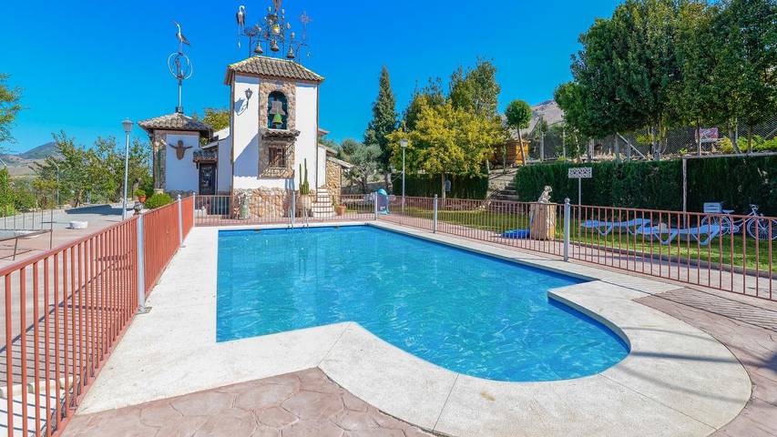 Chalet para 9 personas, con piscina y balcón/terraza en Loja - 2