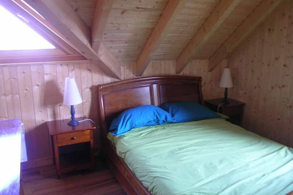 Chalet indépendant avec jardin et accès piscine près de St Pourçain in Louchy-Montfand, Allier
