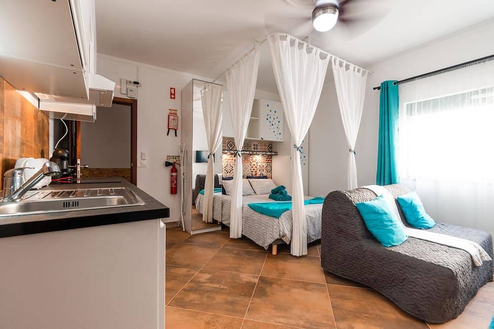 Apartamento entero, Studio Azul 2 minutes walk from Peniche beach in Peniche, Leiria District